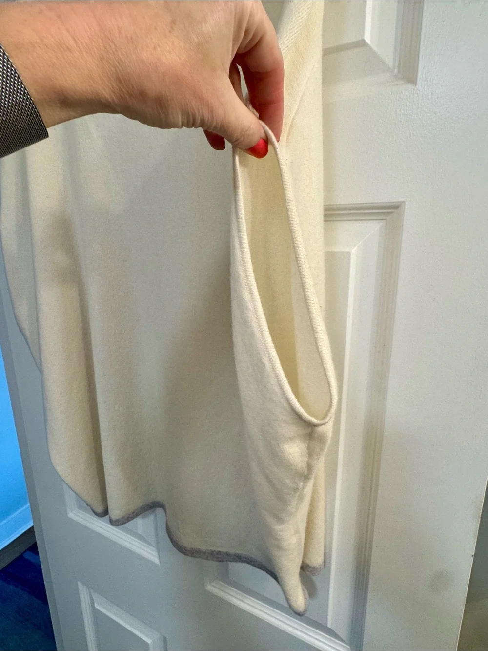 J. McLaughlin Cashmere Cream Wrap